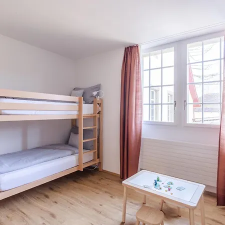 Kloster Frienisberg B&B *