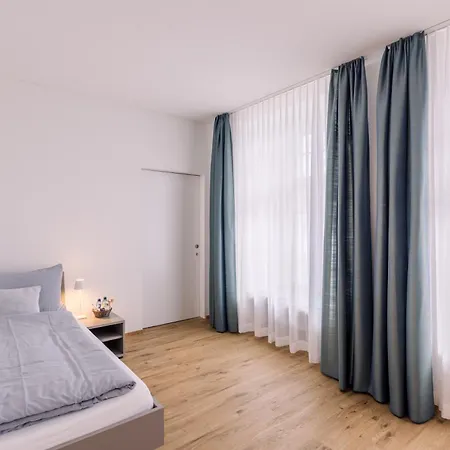 Kloster Frienisberg B&B *
